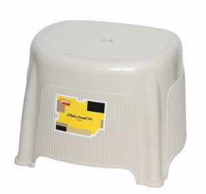 RIB.BATH STOOL (10 Inches)